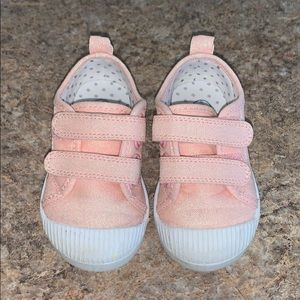 At and jack sneakers. Size 5